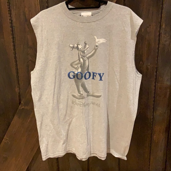 Walt Disney World Goofy sleeveless top - Picture 1 of 8
